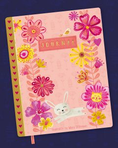 Journal Cover gemaakt voor Bootcamp van Make Art That Sells flowers handmade gouache pink yellow ocre rabbit bird bloemen handgeschilderd dagboek schrift konijn roze geel oker hartjes